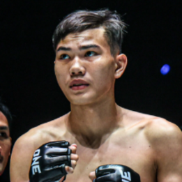Khunpon Aekmuangnon