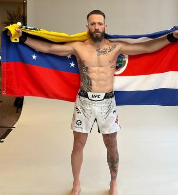 Erik Silva headshot
