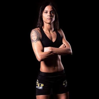 Emily "Guerreira" Motta