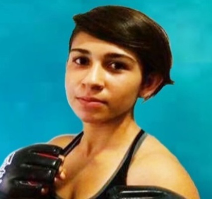 Claudia Pérez ("La Peque") | MMA Fighter Page | Tapology